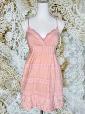 Forever 21 Y2KRimantic Dusty Pink Eyelet & Lace-Trim Tank Top/Mini Dress - M